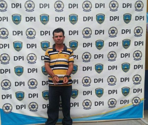 Apresan a individuo acusado de violar a su hijastra