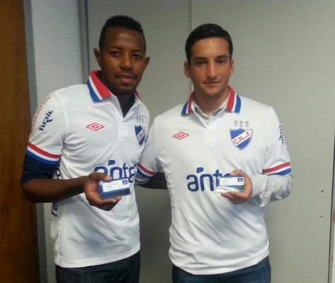 Nacional de Uruguay presentó oficialmente a José Velásquez Colón