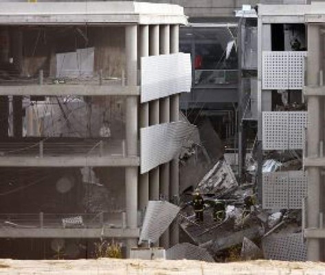 Eta reaparece con una bomba en aeropuerto de Barajas