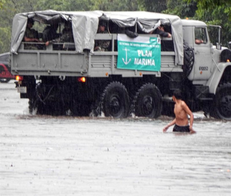 México: 20 muertos y más de 8.000 evacuados por lluvias 