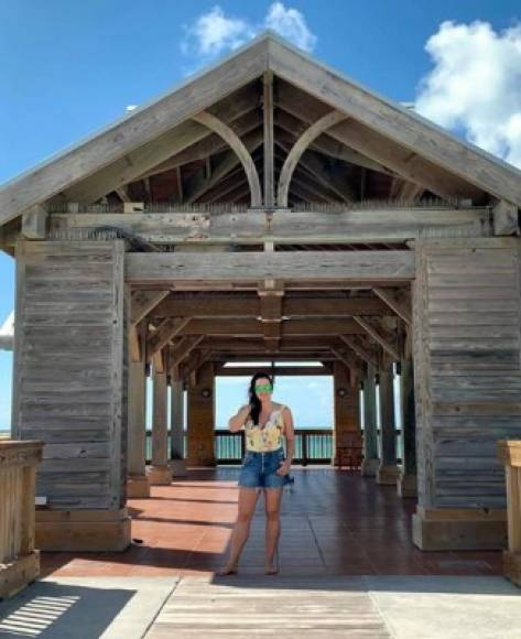 Carmen Boquín, presentadora hondureña en beIN SPORTS, pasando vacaciones en Key West, Florida.