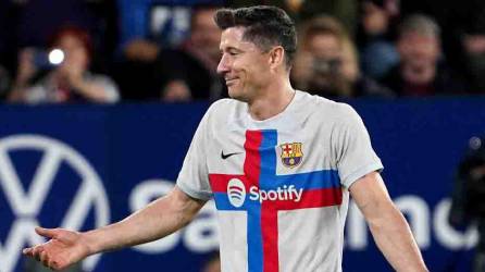 Robert Lewandowski se perderá tres partidos del FC Barcelona en la reanudación de la Liga de España.
