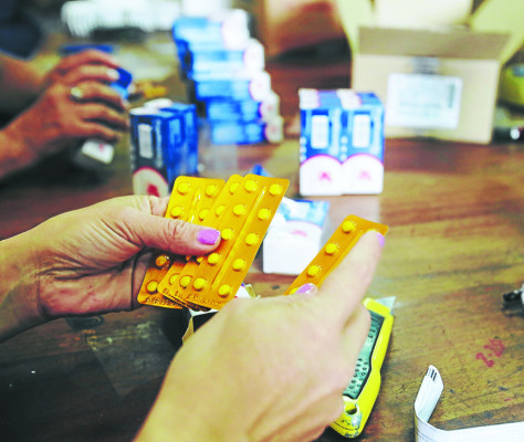 Envían 169 tipos de medicinas a los 27 hospitales públicos del país