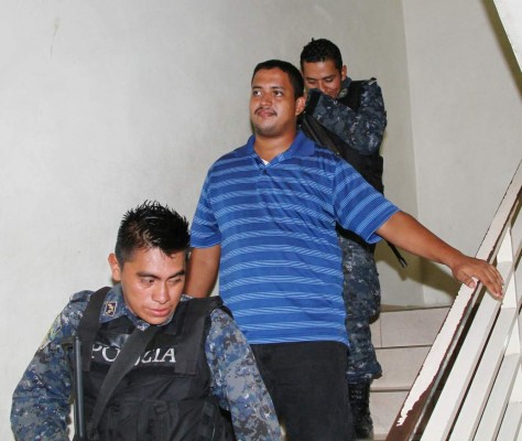 Juicio de catedrático universitario continúa mañana lunes