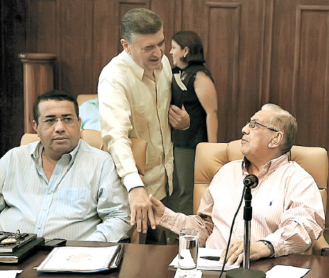 A revisión el contrato de concesión del agua