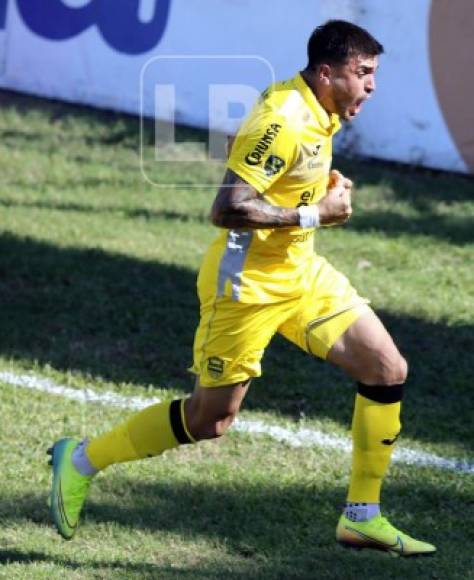 El grito eufórico de Ramiro Rocca tras su primer gol como aurinegro y en el Yankel.