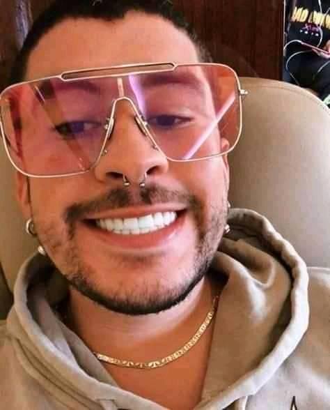 Cinco claves que te harán dejar  de detestar a Bad Bunny