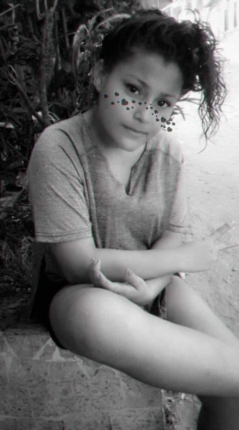 Fotografía en vida de Nexi Marible Dubon Benítez.