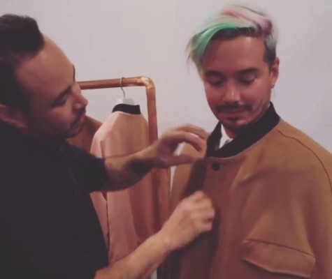 El hondureño Carlos Campos viste a J Balvin