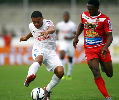 Vargas se quedó con las ganas de triunfo en su estreno con Olimpia