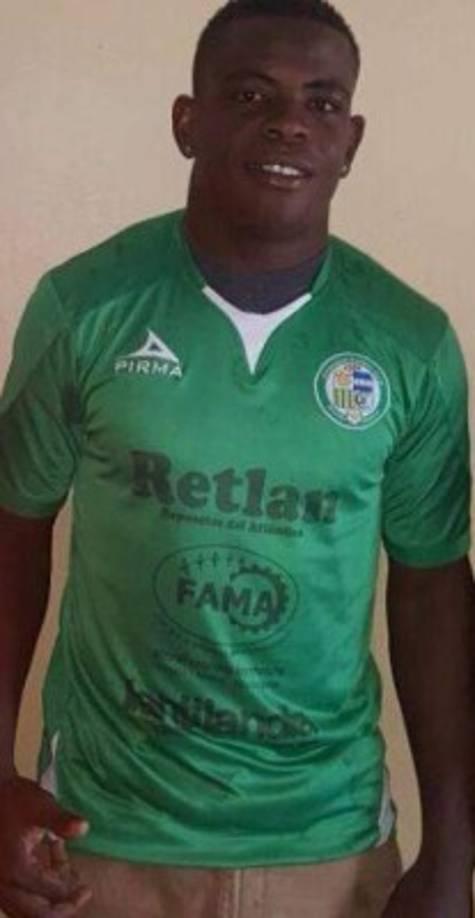 Robbie Mtaute: El lateral izquierdo ya entrena con el Juticalpa FC, llega de la Real Sociedad.