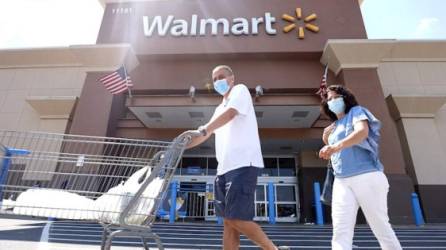 Walmart asegura que ya cuenta con personal sanitario que ya administra millones de dosis de otras vacunas.