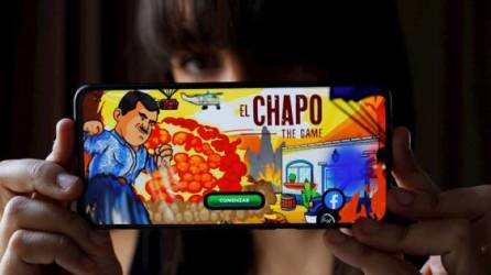 Un grupo de ocho estudiantes mexicanos creó un videojuego inspirado en la figura del narcotraficante Joaquín “El Chapo” Guzmán, con un enfoque educativo que, aseguran, evita 'hacer apología del delito' y con el que buscan reunir fondos para continuar sus estudios.