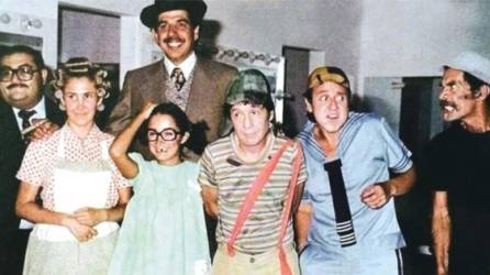 'El Chavo del 8' fue un programa de comedia creado y protagonizado por Roberto Gómez Bolaños, “Chespirito”, el cual marcó a generaciones enteras y se ganó un lugar en el corazón de millones de seguidores alrededor del mundo.