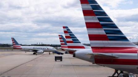 Vista de algunos aviones de American Airlines.