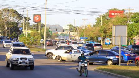Son más de 290 mil carros y motos matriculados en San Pedro Sula.