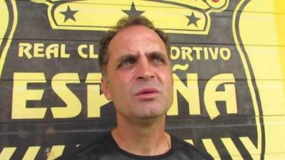 El responsable de las reservas del club, Daniel Uberti, le deseó suerte al hijo de la exfigura del conjunto aurinegro.