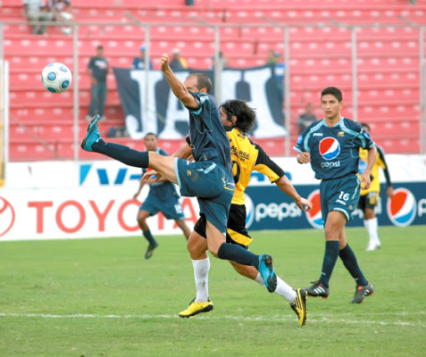 Cabrita salvó al Motagua