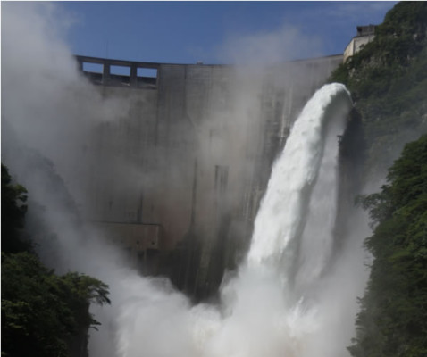 Honduras: Inician las descargas en El Cajón
