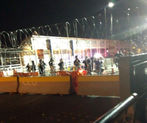 EEUU cierra Puente entre El Paso y Ciudad Juárez por estampida de migrantes