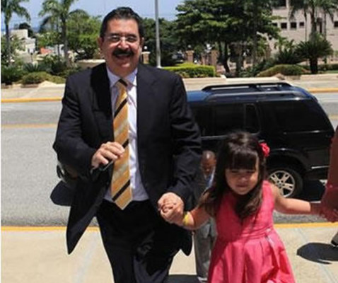 Zelaya sale de Dominicana rumbo a Nicaragua