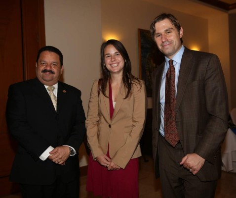 Noche de reconocimiento a Lisa Kubiske