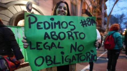 Ante la controversia, Mel Zelaya dijo que el aborto y el matrimonio entre parejas gay no forman parte de la ideología del Partido Libre.