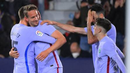 Luuk de Jong fue el héroe del Barcelona al marcar el gol de la victoria ante Levante. Foto AFP.