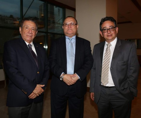 Noche de reconocimiento a Lisa Kubiske