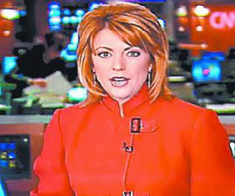 Presentadora de CNN interrumpe discurso de Bush
