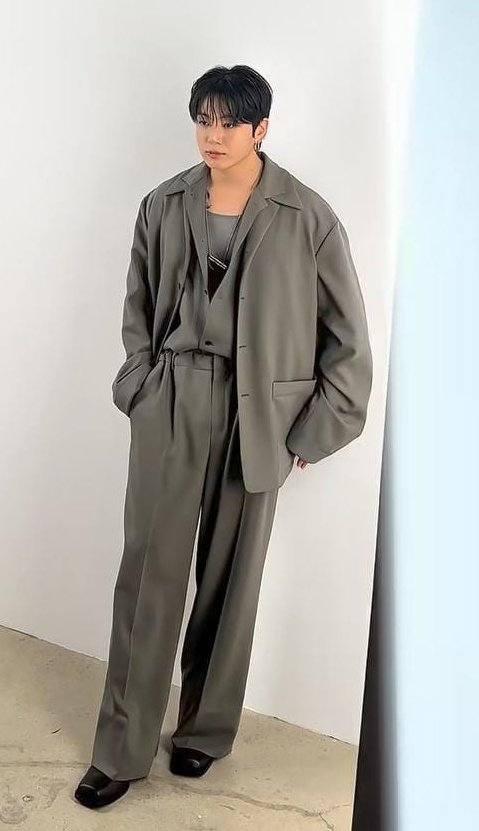 Jungkook deslumbra en el desfile de Calvin Klein en Nueva York