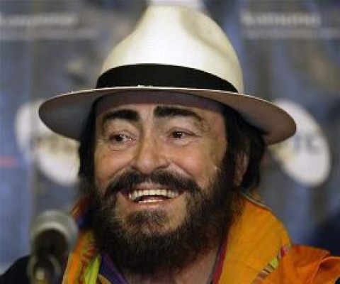 Pavarotti fue operado de urgencia por cáncer de páncreas