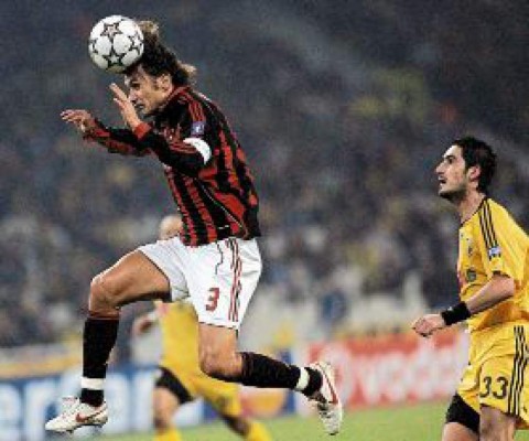 Paolo Maldini anuncia su retiro