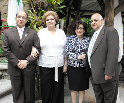 Se casarán Wong-Stefan