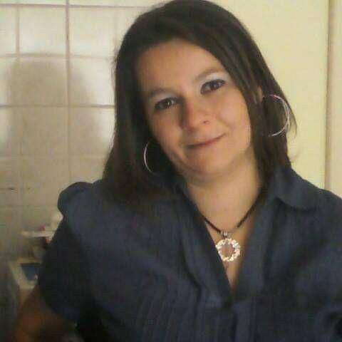 Los dos, marido y mujer desde 2007, <b>vivieron durante años en Novara y regresaron a Sicilia hace cinco años</b>. La situación económica de la familia no era buena, hasta el punto que la Alcaldía, para ayudarle, había encontrado pequeños trabajos para la víctima, según recoge el diario “Il Fatto Quotidiano”.