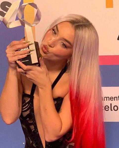 El premio a la mejor artista española ha sido para Lola Índigo.