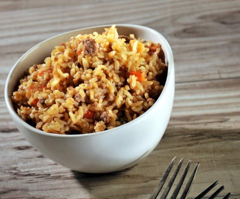 Cómo prepara arroz frito   