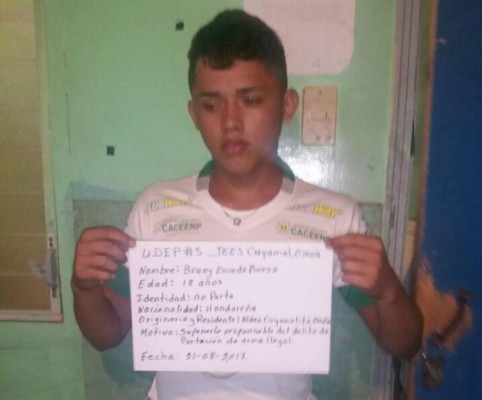 Capturan a joven por el delito de portación ilegal de arma de fuego