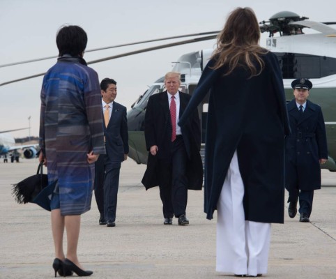 Trump considera emitir nuevo decreto migratorio