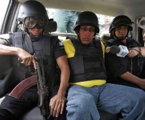 Detienen a presunto asesino de diputados salvadoreños