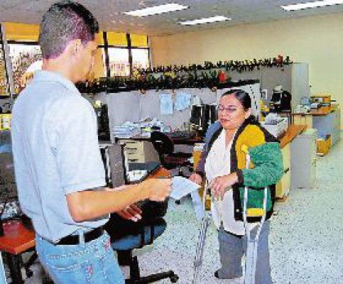 Pacientes de Teletón también se benefician con programa laboral