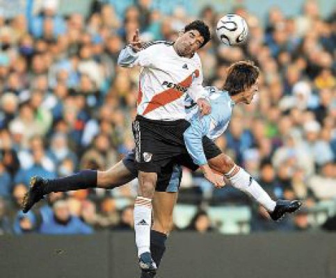 Racing aplastó a River