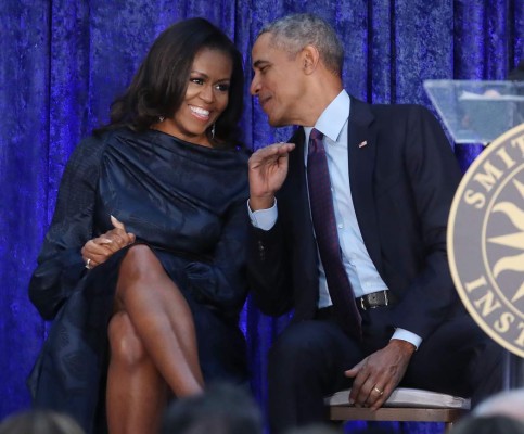 Obama dedica romántico mensaje a Michelle por San Valentín