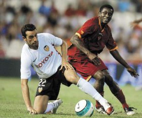 Edgard ya fue presentado, Saúl anota