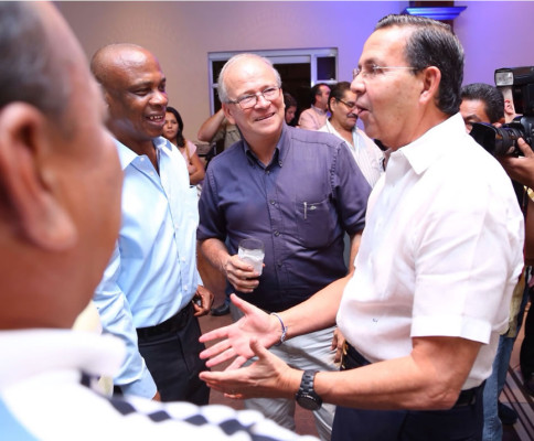 Presentan camiseta de la Selección de Honduras para el Mundial