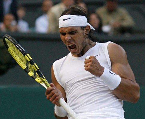 Nadal a paso firme en Wimbledon