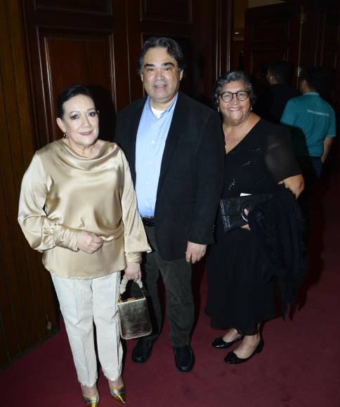 Blanca Echeverri, Modesto Hernández y Fátima de Mejía