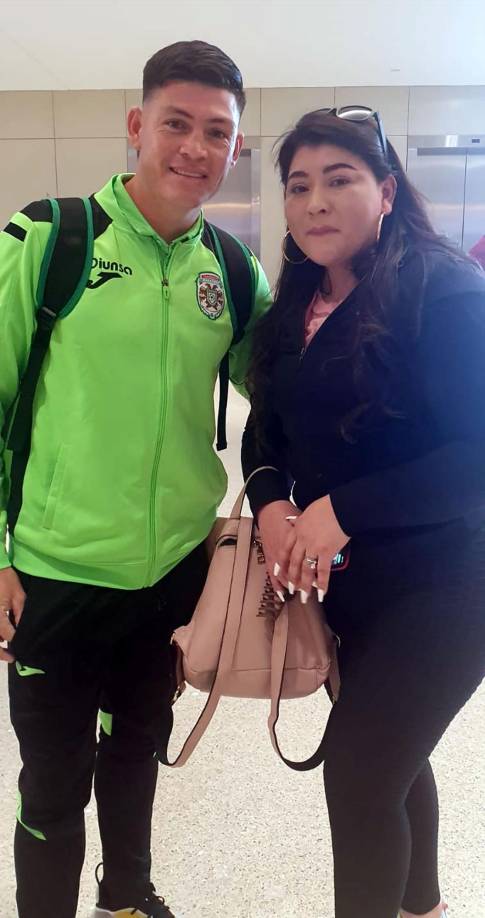 El emotivo reencuentro quedó grabado en varias fotografías del momento.