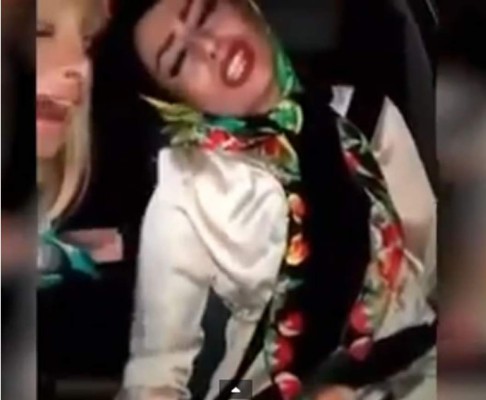 Video: Casi pierden la vida dos iraníes tras hacerse un 'selfie'