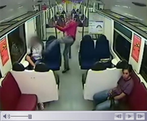 Condenan ataque racista a una menor ecuatoriana en metro de Barcelona